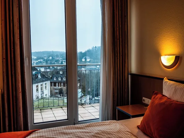 Room, Queen Bed, Wetzlarer Hof 4/10