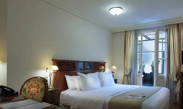 Deluxe, King Bed, Melia Recoleta Plaza 1/4