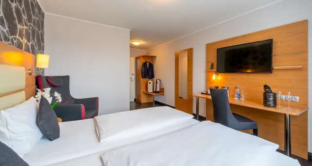 غرفة قياسية بسرير مزدوج، PLAZA INN Stuttgart-Filderstadt 4/7