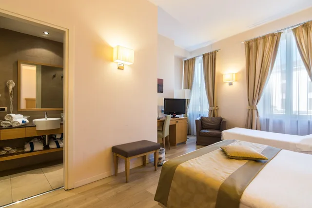غرفة اقتصادية بسرير مزدوج، Hotel Sirmione E Promessi Sposi 1/4
