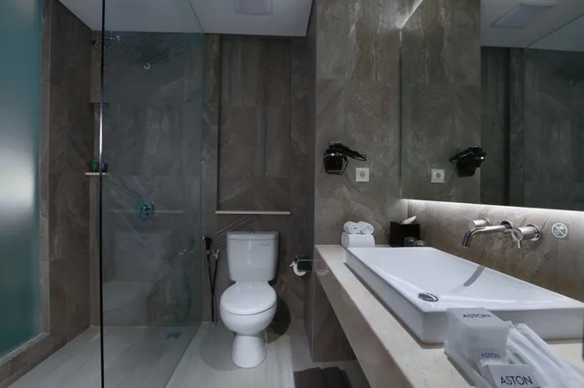 جناح جونيور بسرير مزدوج، Aston Banyuwangi Hotel & Conference Center 6/7