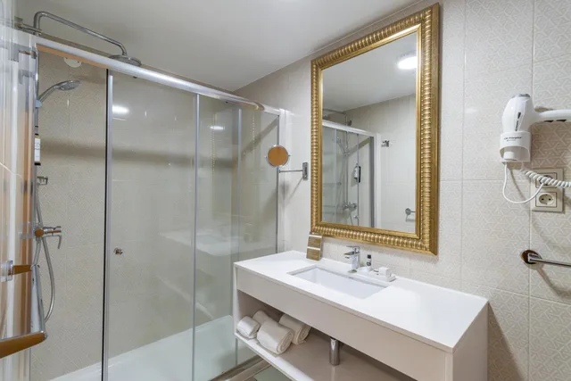 Room, Double Bed, Cathedral View، Hotel Lis Batalha 6/7