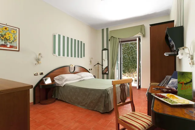 غرفة كلاسيكية بسرير مزدوج، Hotel Prestige 2/3