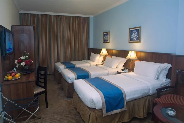 غرفة ثلاثية بثلاثة أسرّة، الإيمان طيبة(Kingsgate Hotel Durrat) 2/4