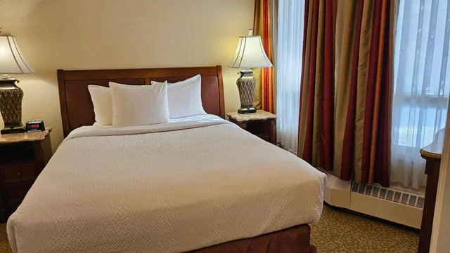 استوديو بسرير كوين مع أريكة، Lake Louise Inn 1/2
