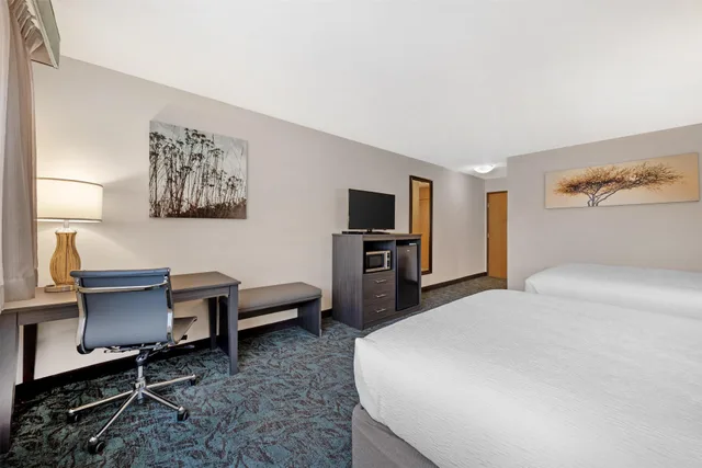 Room, Quadruple, Queen Bed, Accessible, Best Western Plus City Center 5/7