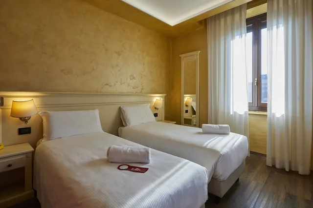 Room, Twin Beds, Hotel Galimberti 1/9