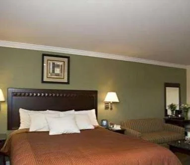 جناح بسرير كينج، North Bay Inn 1/2