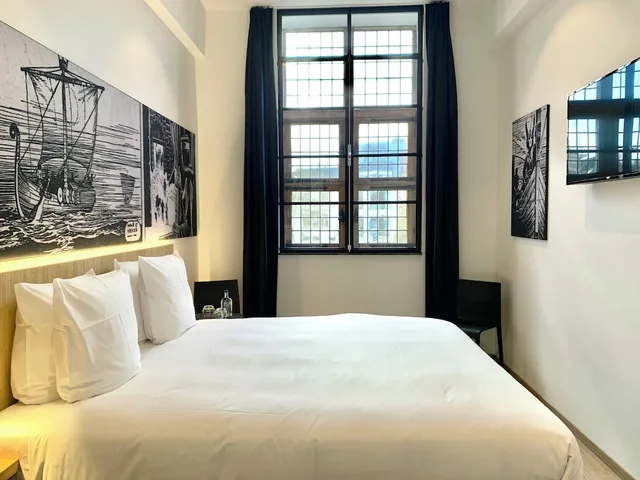 غرفة أساسية بسرير كينج، Comic Art Hotel 1/1