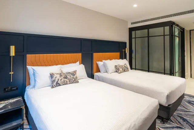 غرفة ديلوكس بسريرين منفصلين بإطلالة، Dorsett Melbourne 1/3