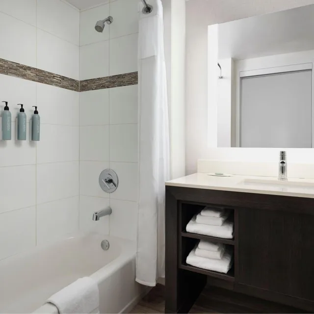 Suite, King Bed, Terrace Level، Residence Inn Miami Beach Surfside 8/10