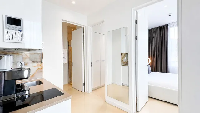 2 Bedrooms, Mini, Apartment, 1 Queen and 1 Double Bed, Visionapartments Zurich Wolframplatz 7/9