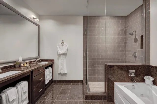 1 Bedroom, Executive, Suite, ELEMENT HUNTSVILLE 2/4
