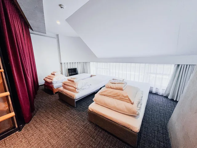 Female Dorm, Female Only, 22 People, 2 Beds, Unplan Shinjuku Hostel 2/2
