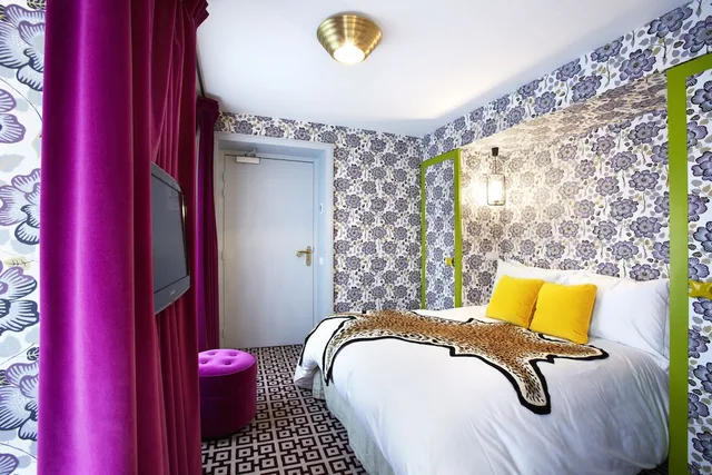 غرفة صغيرة بسرير مزدوج، Hotel Thoumieux 1/3