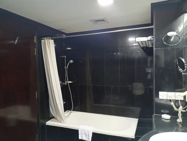غرفة بريميوم بسرير كينج، Hotel Sarina 8/10