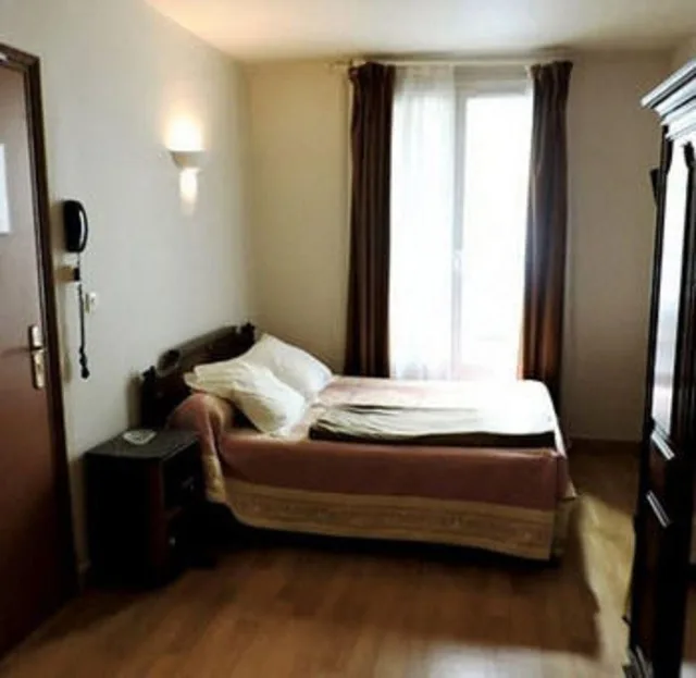 غرفة قياسية بسرير مزدوج، Hipotel Paris Voltaire Bastille 3/8