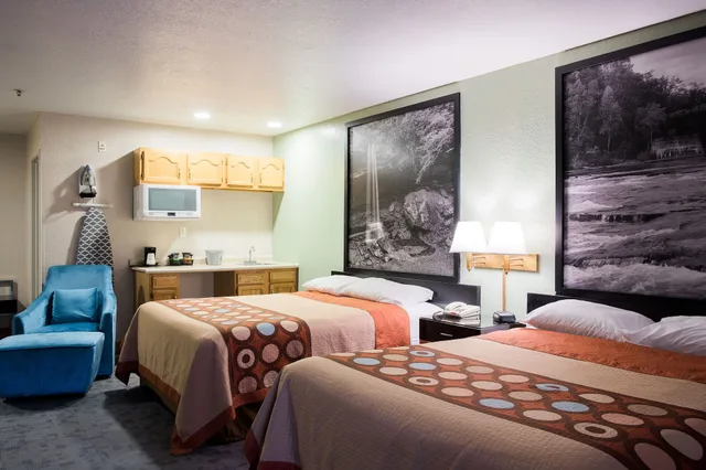 غرفة بسريرين كوين لذوي الإعاقة، Super 8 by Wyndham Uniontown PA 10/10