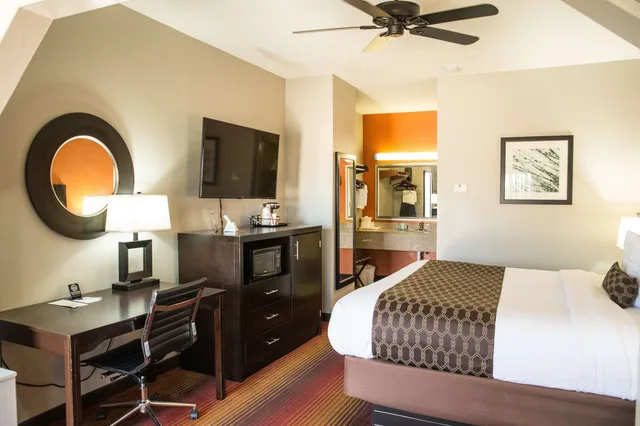 غرفة قياسية بسرير كينج، Best Western Inn Monroeville AL 5/8