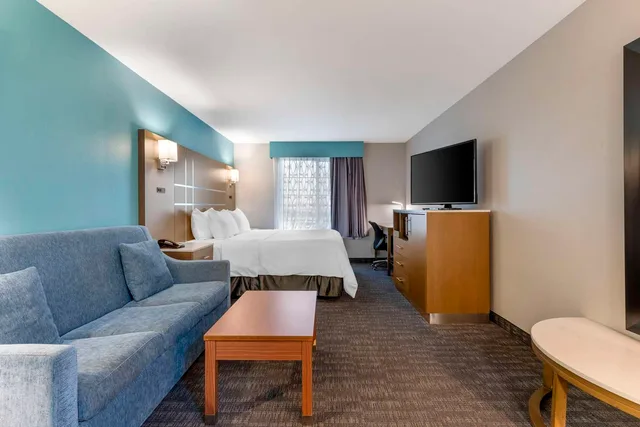 جناح بسرير كينج مع أريكة، Best Western Galt Inn 3/4