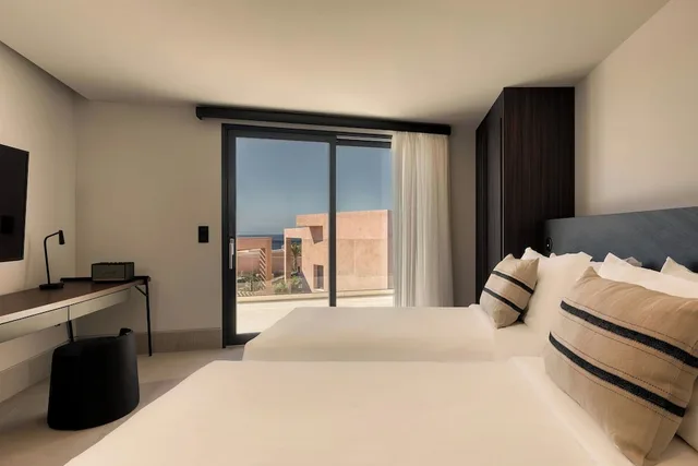 2 Bedrooms, Bliss, Pool, Villa, 2 Double Beds, Sea View، Domes Novos Santorini 1/4