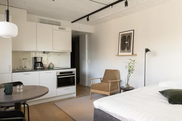 Medium, Studio, Queen Bed, Noli Katajanokka II 3/5