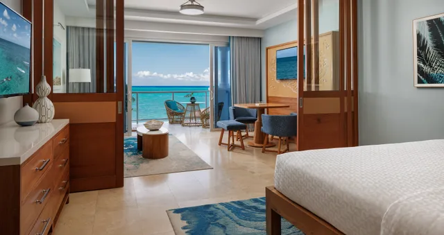 1 Bedroom, Beach Front, Butler, Bathtub، Sandals Montego Bay - Adults Only 1/2
