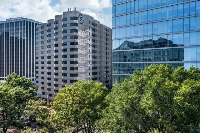 جناح مع أريكة، Sheraton Suites Wilmington Downtown 2/2