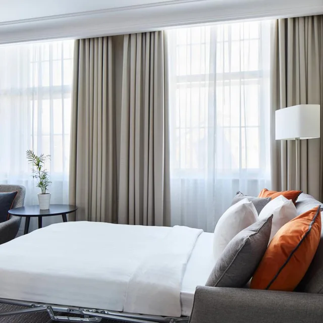 2 Bedrooms, Connecting, Suite, Royal Wing، Bristol Marriott Royal Hotel 3/6