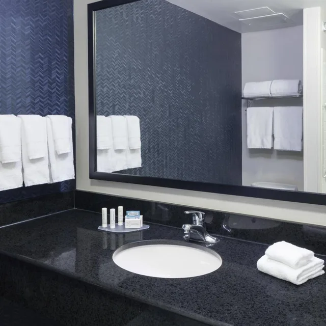 جناح بسرير كينج، Fairfield Inn & Suites Kansas City Overland Park 5/5
