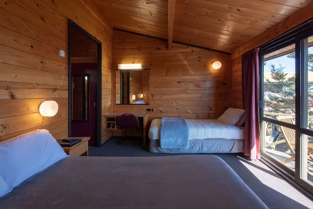 Tower, King Bed, Single Bed، Skotel Alpine Resort 4/5
