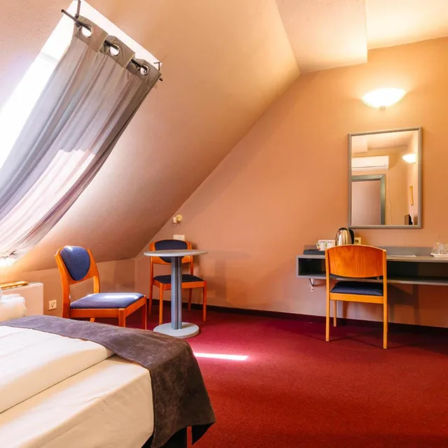 غرفة كومفورت رباعية، Hotel Unicornis 7/10