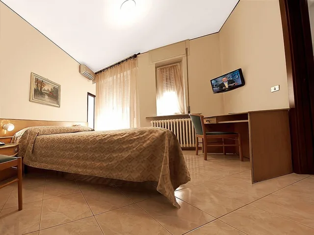 Room, Triple, Hotel Citta Studi 4/6