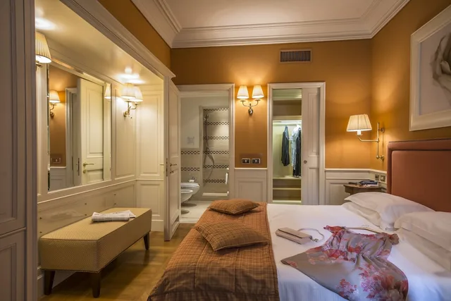 غرفة ديلوكس بسريرين منفصلين، Hotel Corona d Oro 1890 3/8