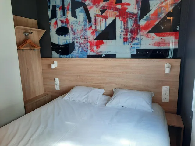 غرفة بسرير مزدوج، Kyriad Direct Caen Nord - Memorial 4/8