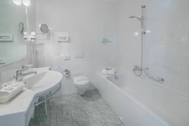 جناح جونيور بسرير كوين مع أريكة، Best Western Hotel Bellevue Au Lac 7/7