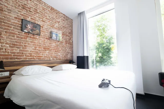 غرفة سوبيريور كبيرة بسرير كوين، De Pijp Boutique Hotel 1/10