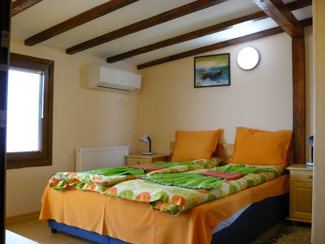 غرفة أساسية بسرير مزدوج، Hotel Varusha 1/5