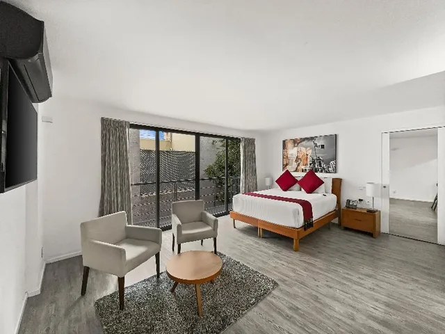 جناح بسرير كوين، Armonik Suites 1/1