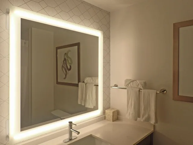 جناح بسرير كينج، Comfort Suites St. Augustine Historic District Area 4/4