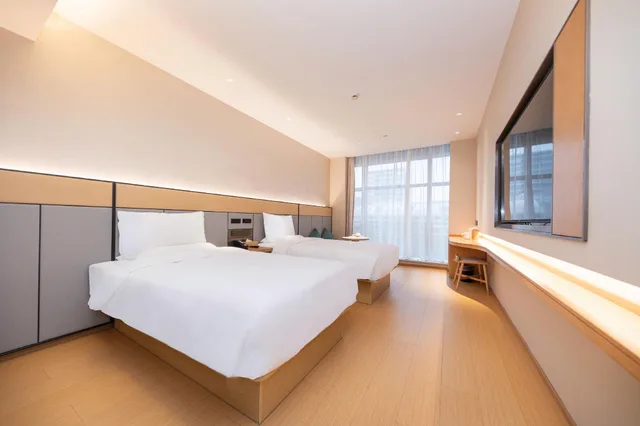 Senior, Family, Twin Beds، JI Hotel Shanghai Anting Metro Station 1/1