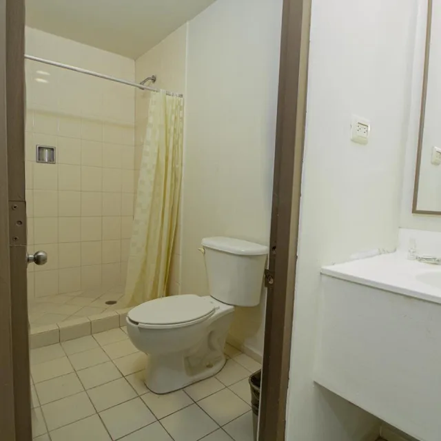 جناح جونيور بشرفة، Hotel Plaza Del Arco Express 10/10