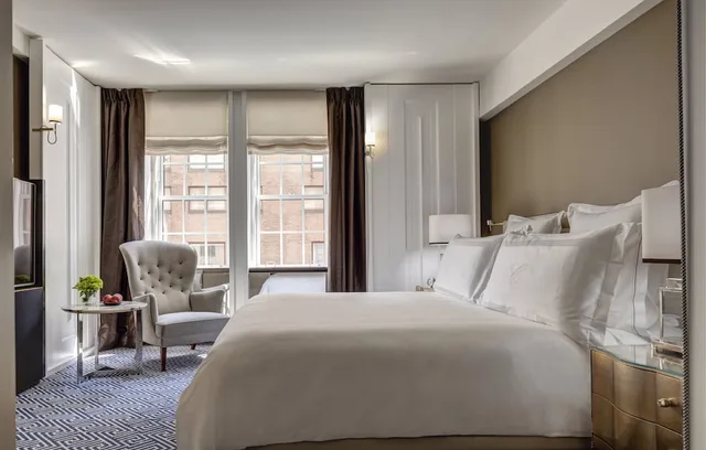 جناح بريميير بسرير كينج، The Carlyle, A Rosewood Hotel 1/2