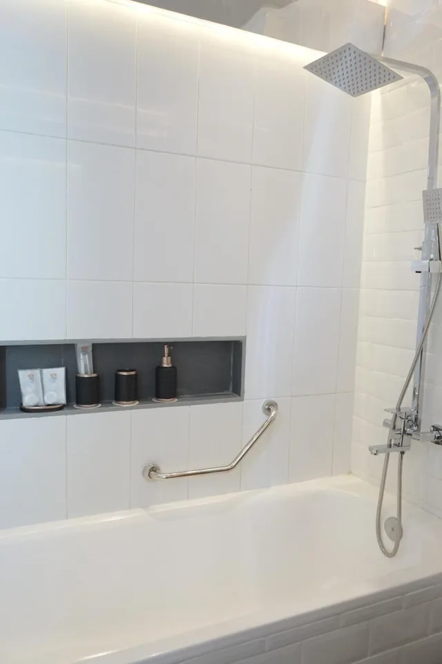 جناح جونيور بإطلالة على المسبح، 1O1 URBAN Jakarta Thamrin 3/3
