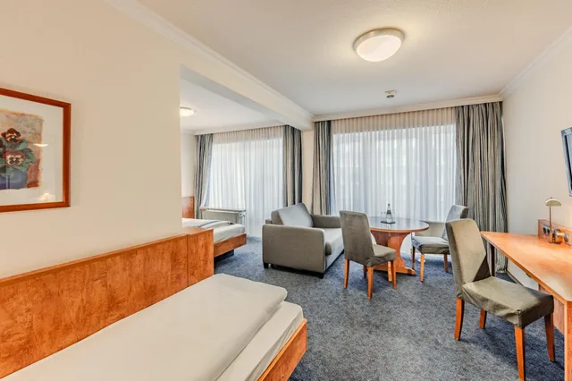 غرفة كومفورت ثلاثية بسرير مزدوج وسرير فردي، Room in B&B - Studio for 2 People in Hamburg Mitte, Cozy and Modern 1/1