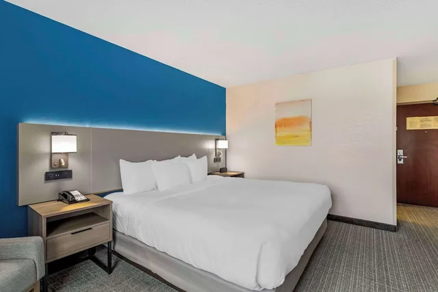 غرفة بسرير كينج لذوي الإعاقة، Comfort Inn & Suites Corbin North 4/10