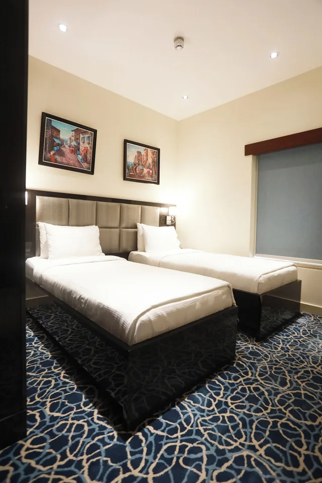 غرفة قياسية بسريرين منفصلين، Naylover Hotel Suites 2/4
