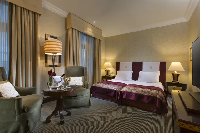 غرفة سوبيريور بسريرين منفصلين، Esplanade Zagreb Hotel 1/2