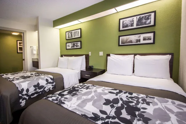 غرفة قياسية بسريرين مزدوجين، Sleep Inn Miami Airport 7/10