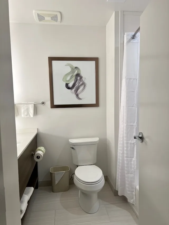 غرفة كلاسيكية بسريرين كوين، Comfort Suites St. Augustine Historic District Area 4/7